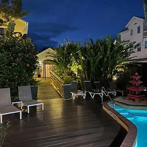 אורחן Douglas House, קי וסט