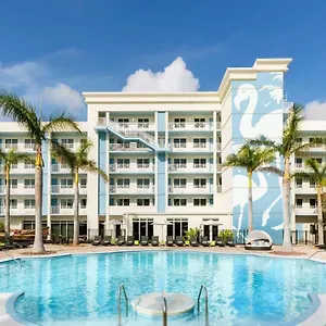 Blue Flamingo Cayo Hueso