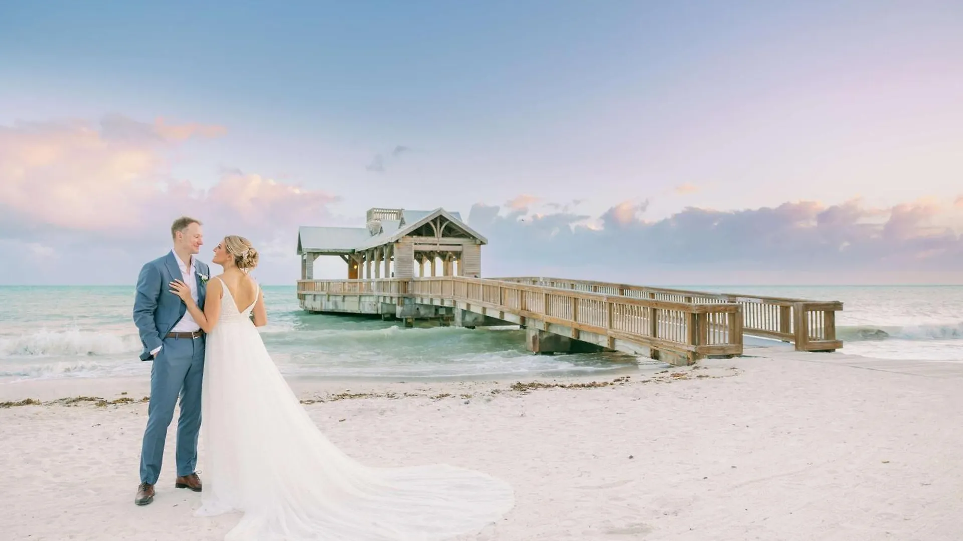 Resort The Reach Key West, Curio Collection By Hilton Hotel